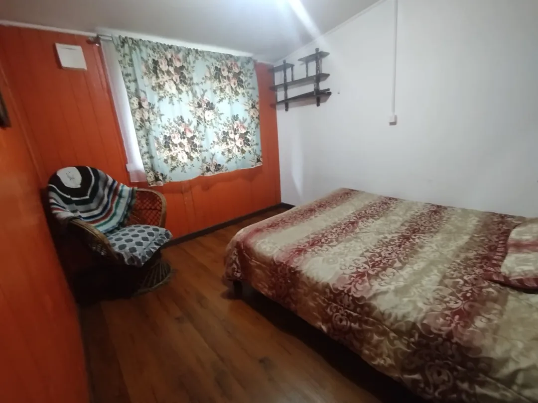 MUY BUENA CASA EN POBLACION MENZEL, VALDIVIA