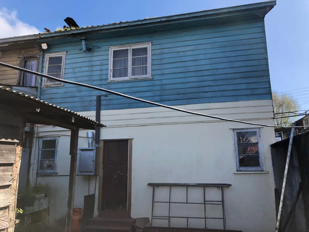 CASA EN PRIMITIVO FUENTES, POBLACION PERU