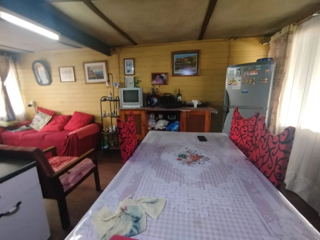 VENTA MUY BUENA CASA, SECTOR INEZ DE SUAREZ, VALDIVIA