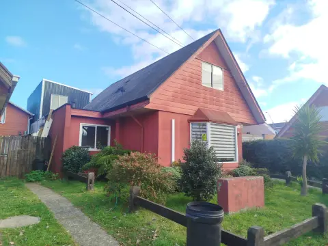 VENTA CASA CON TRES CABAÑAS, EN NUEVA VILLA DEL REY, VALDIVIA
