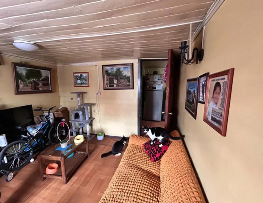 VENTA CASA CALLE BAQUEDANO, VALDIVIA