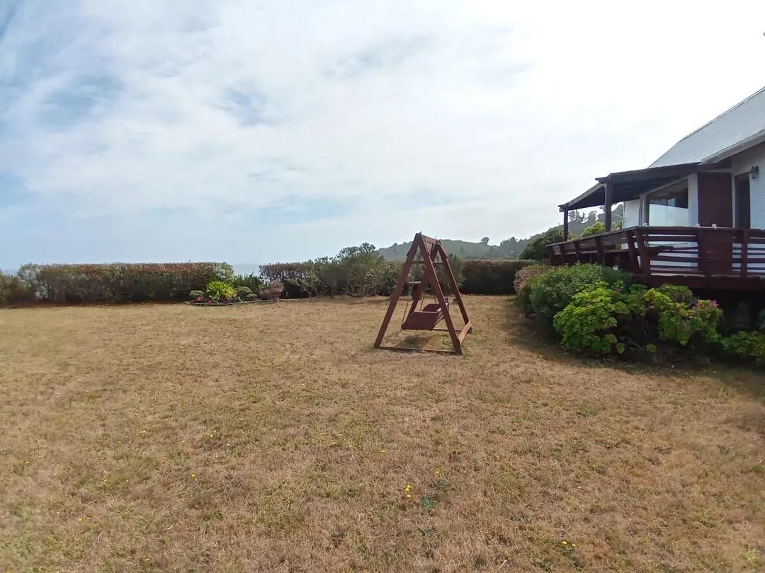 HEROMOSA CASA EN PLAYA ROSADA, COSTA DE VALDIVIA