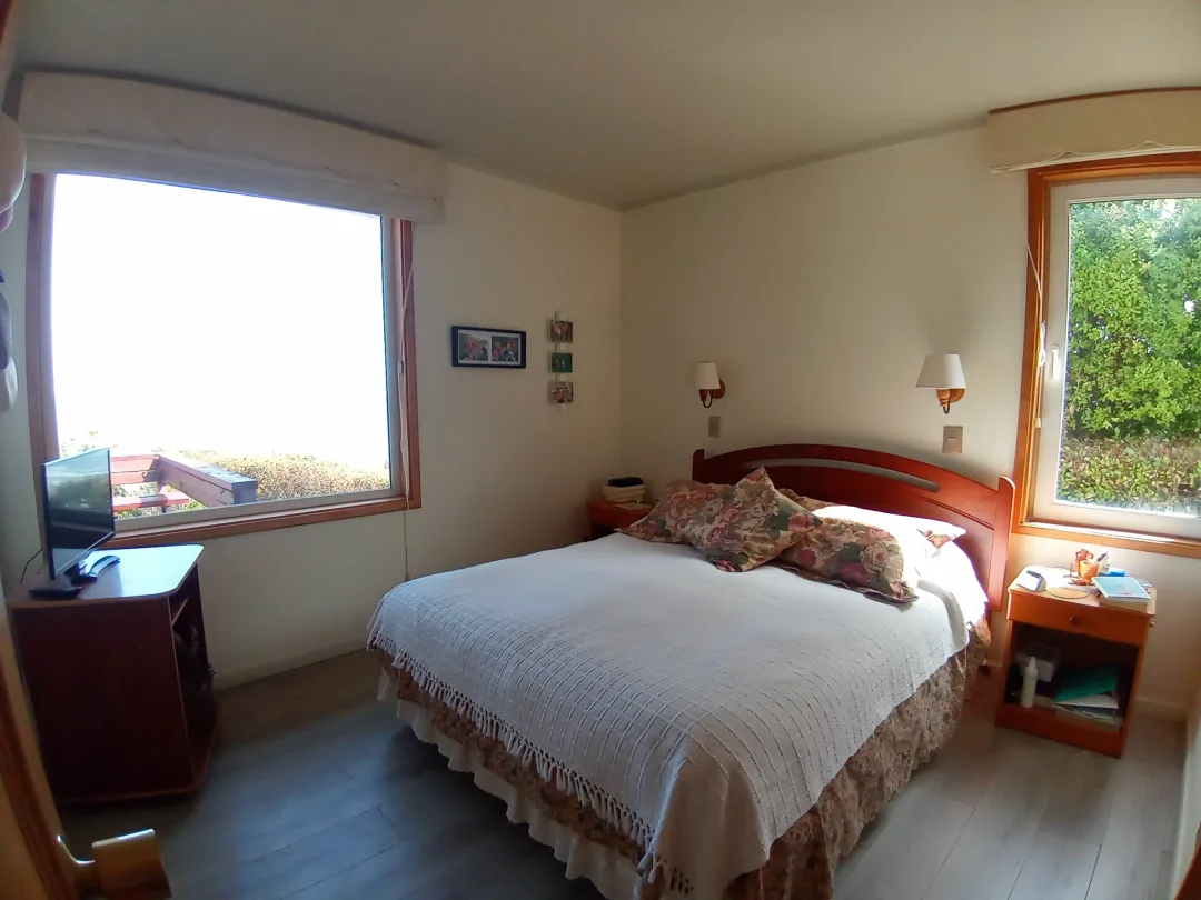 HEROMOSA CASA EN PLAYA ROSADA, COSTA DE VALDIVIA