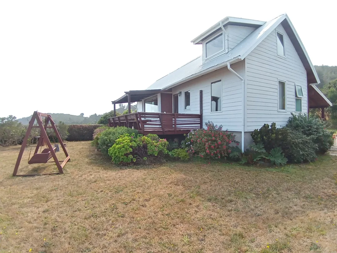 HEROMOSA CASA EN PLAYA ROSADA, COSTA DE VALDIVIA