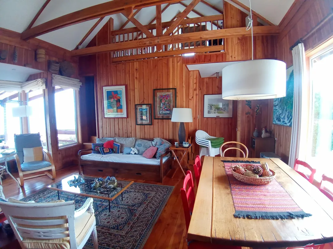 HEROMOSA CASA EN PLAYA ROSADA, COSTA DE VALDIVIA